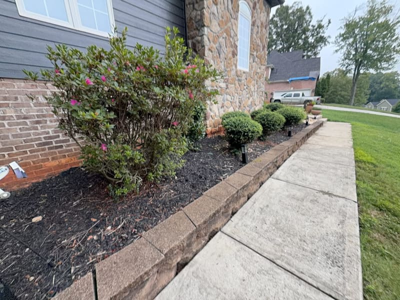 Spencer's Lawn Care work in Mount Holly, NC — photo 11